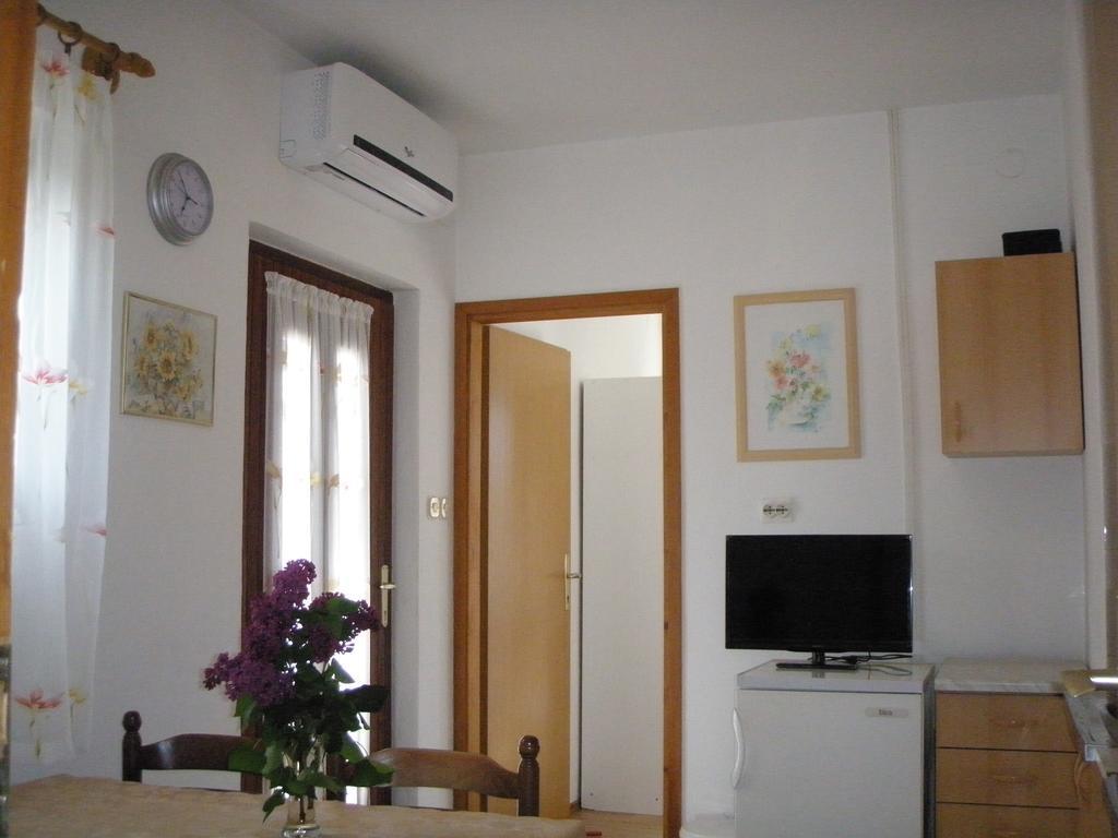 Apartments Barbara Porec Esterno foto