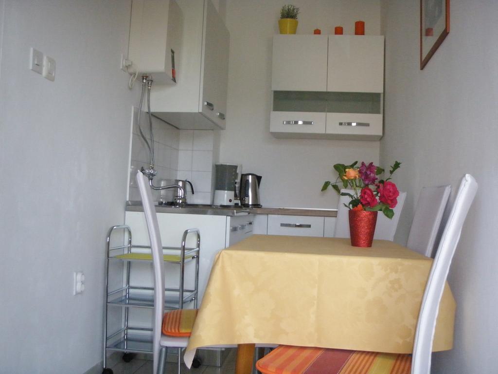 Apartments Barbara Porec Esterno foto