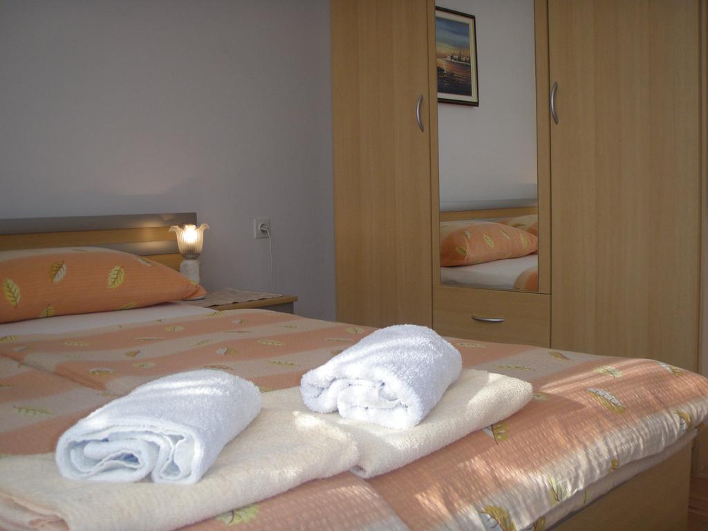 Apartments Barbara Porec Esterno foto