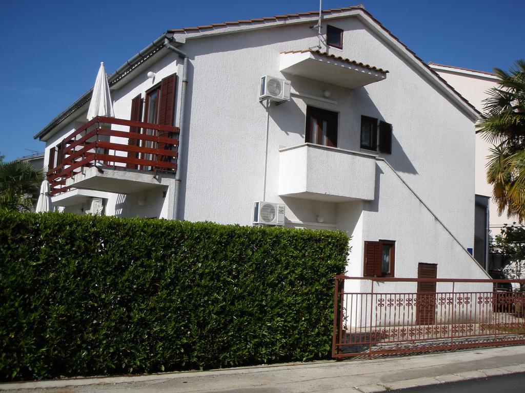 Apartments Barbara Porec Esterno foto