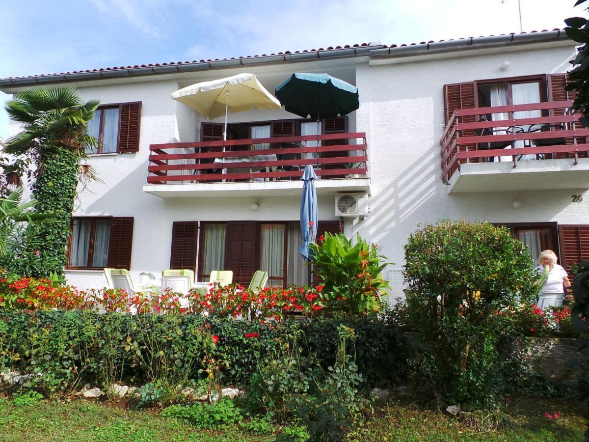 Apartments Barbara Porec Esterno foto