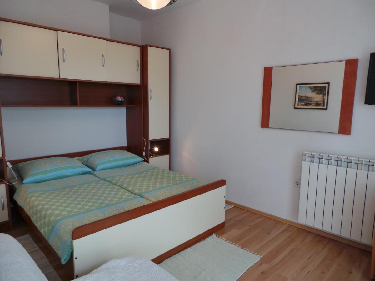 Apartments Barbara Porec Esterno foto